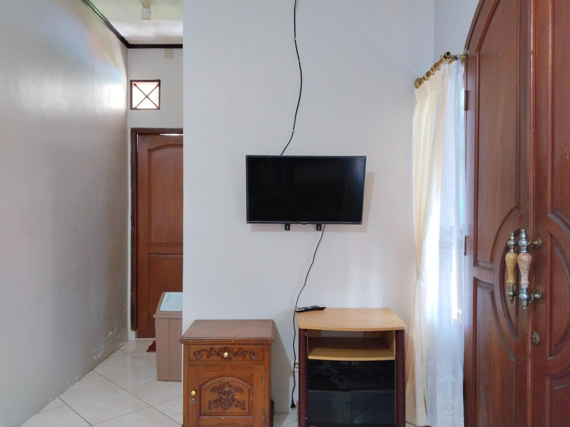 Villa Yustisia Curug 7 Cilember Cisarua Exteriér fotografie