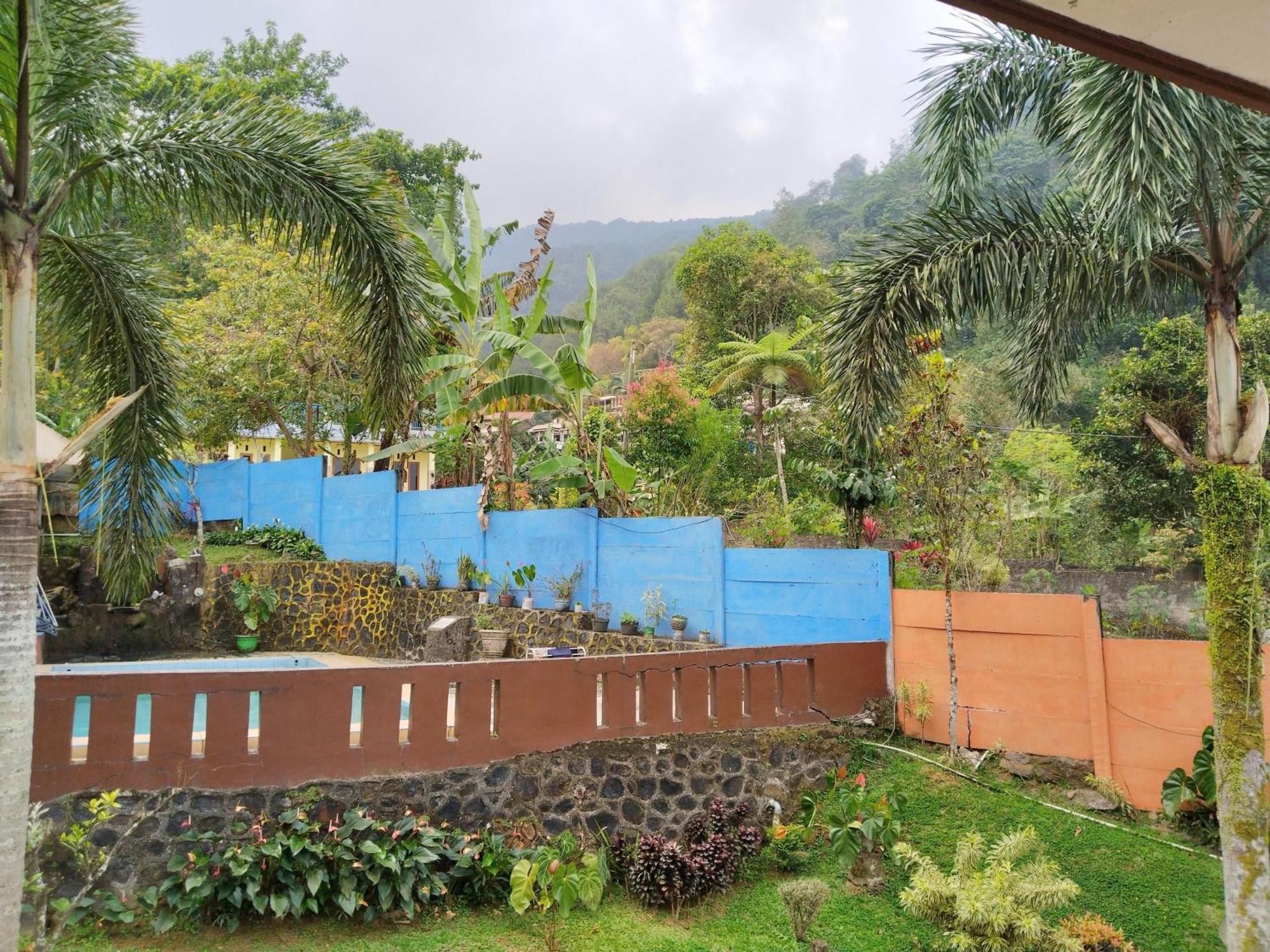 Villa Yustisia Curug 7 Cilember Cisarua Exteriér fotografie